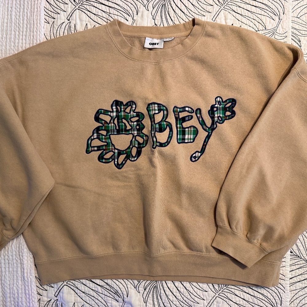 OBEY Nana Crew Neck Sweatshit